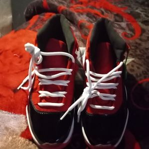 AirJordan11RetroMensSize7